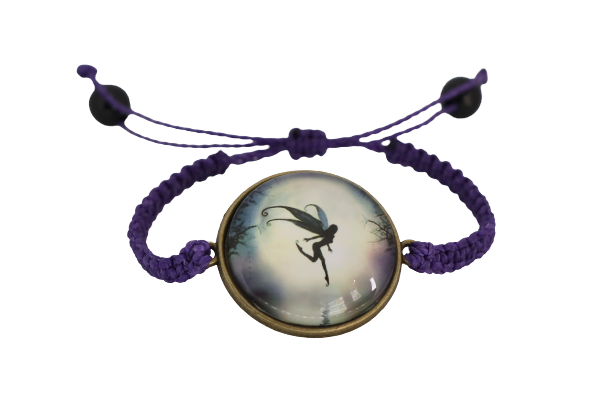 bransoletka ze fioletowego sznurka z wizerunkiem wróżki